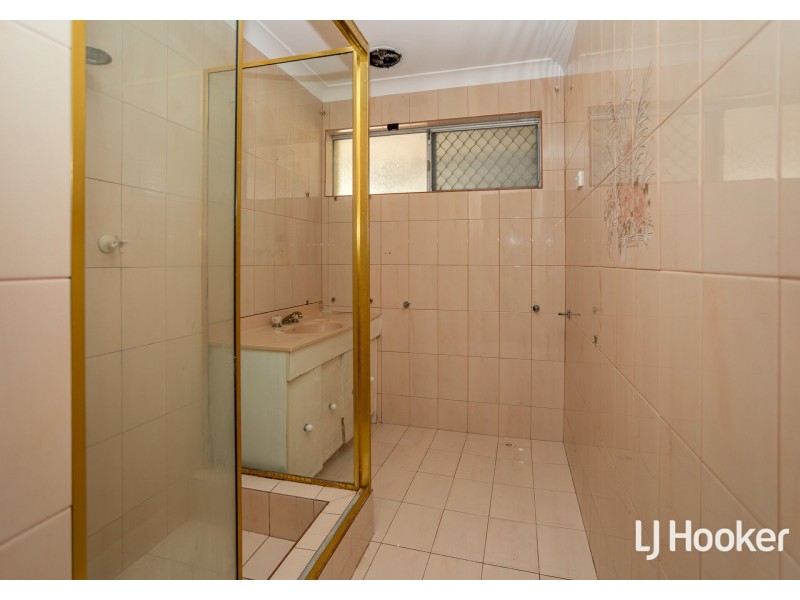 2 Watling Avenue, Lynwood WA 6147