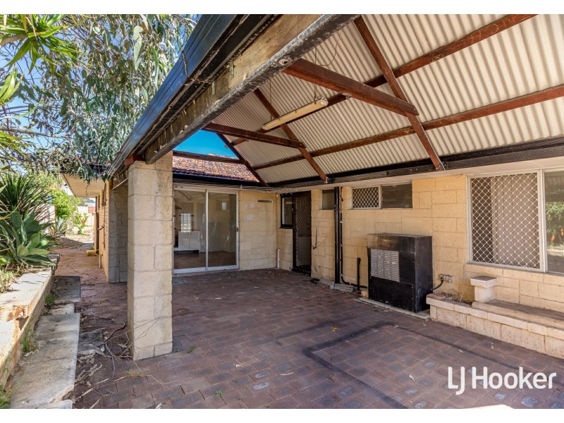 2 Watling Avenue, Lynwood WA 6147