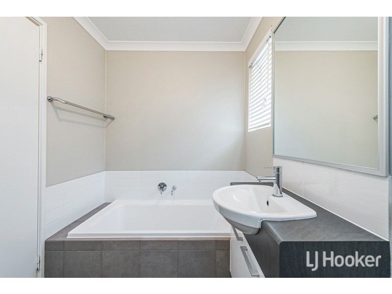 4/65 Eynesford Street, Gosnells WA 6110