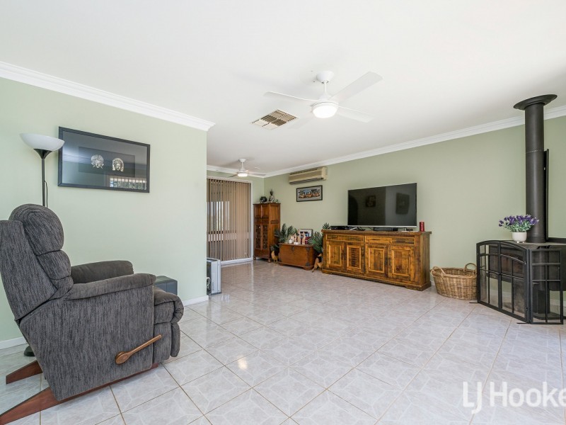 11 Serena Grove, Mount Nasura WA 6112