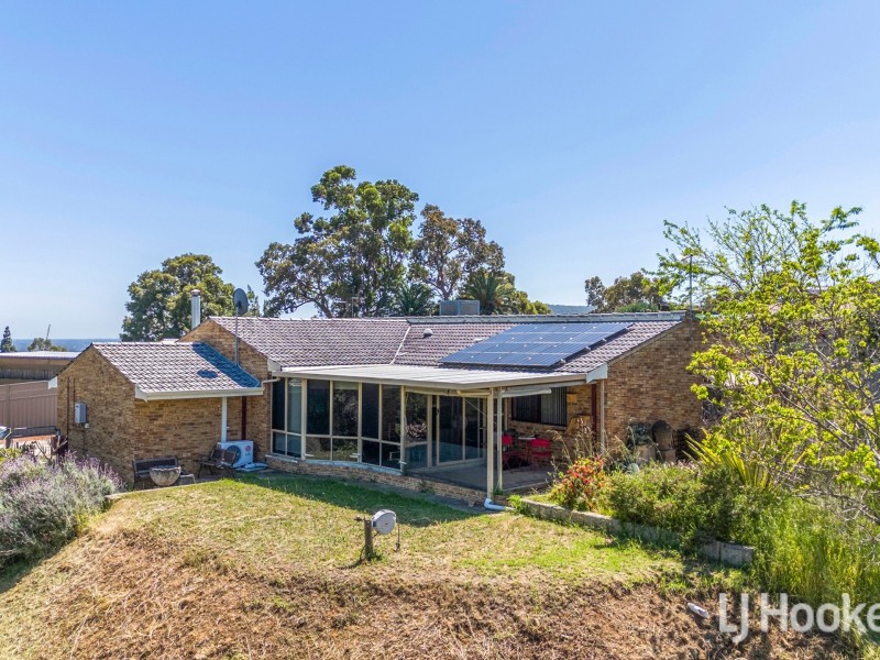 11 Serena Grove, Mount Nasura WA 6112