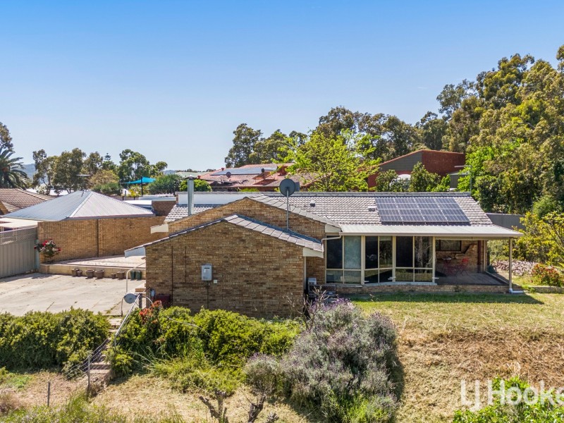 11 Serena Grove, Mount Nasura WA 6112