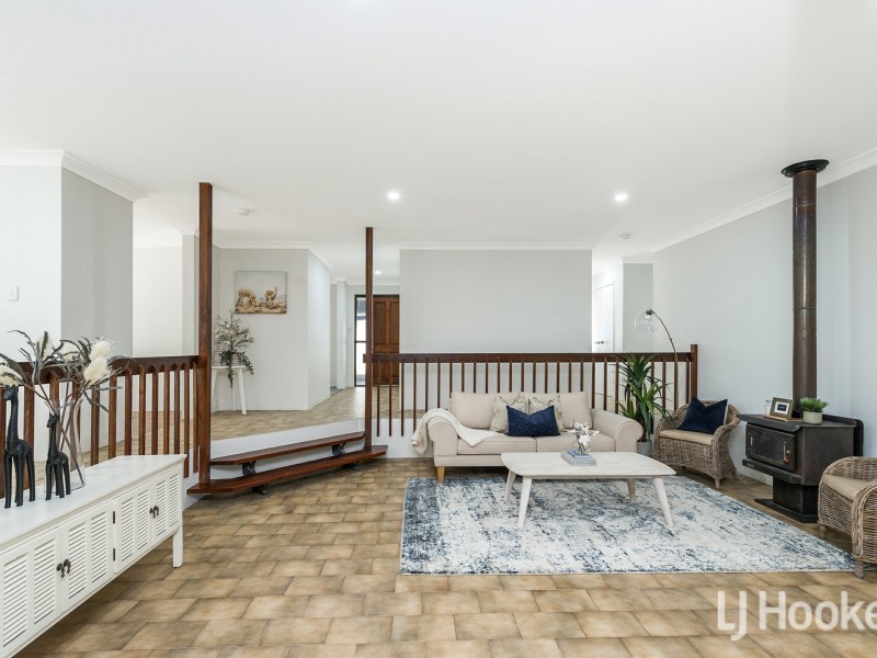 10 Wattle Way, Huntingdale WA 6110