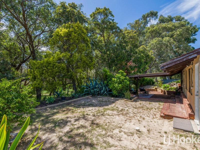 10 Wattle Way, Huntingdale WA 6110