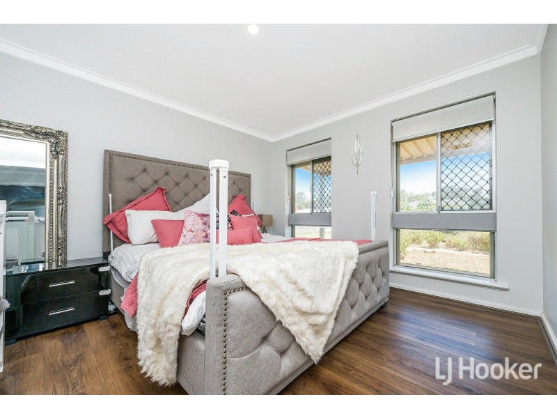 7 Watsonia Street, Maddington WA 6109