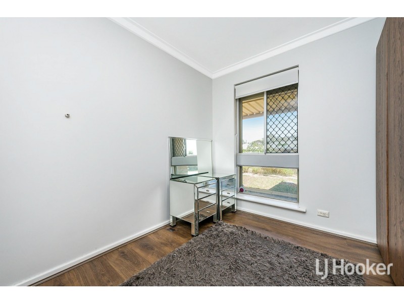 7 Watsonia Street, Maddington WA 6109