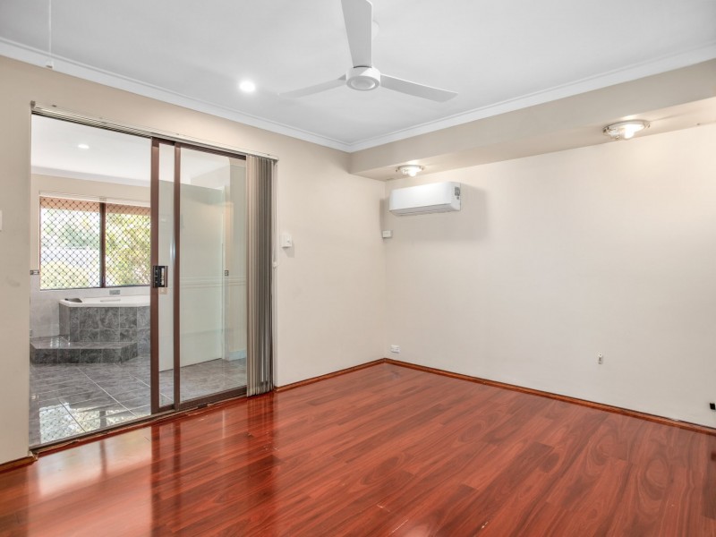 6 Shillington Way, Thornlie WA 6108