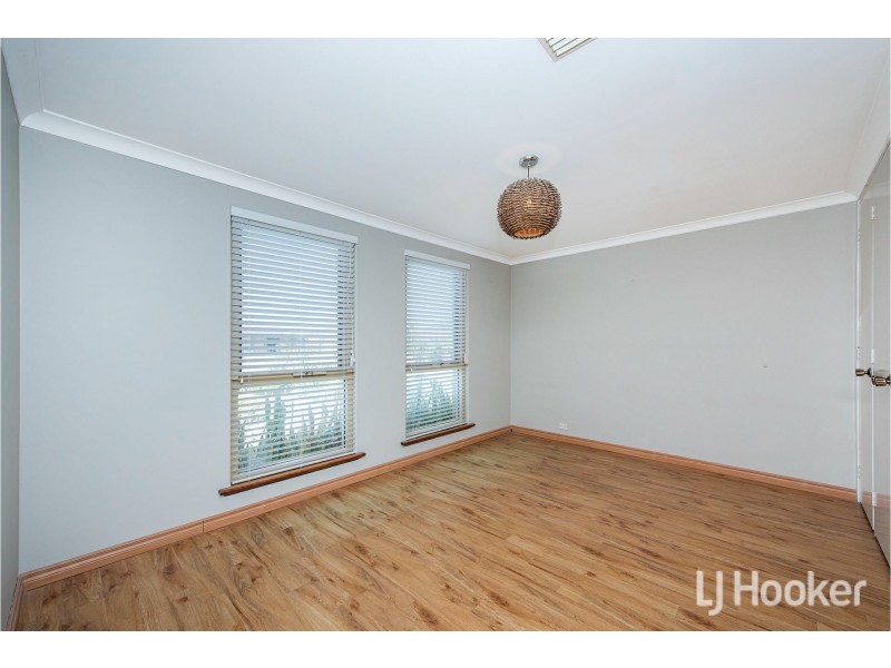 11 Toora Place, Cooloongup WA 6168