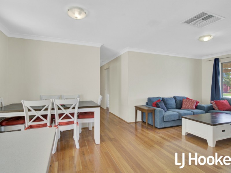 11 Prescott Drive, Gosnells WA 6110