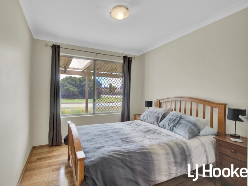 11 Prescott Drive, Gosnells WA 6110