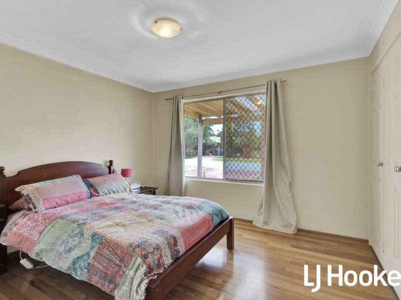 11 Prescott Drive, Gosnells WA 6110