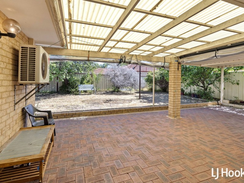 12 Exmouth Place, Thornlie WA 6108