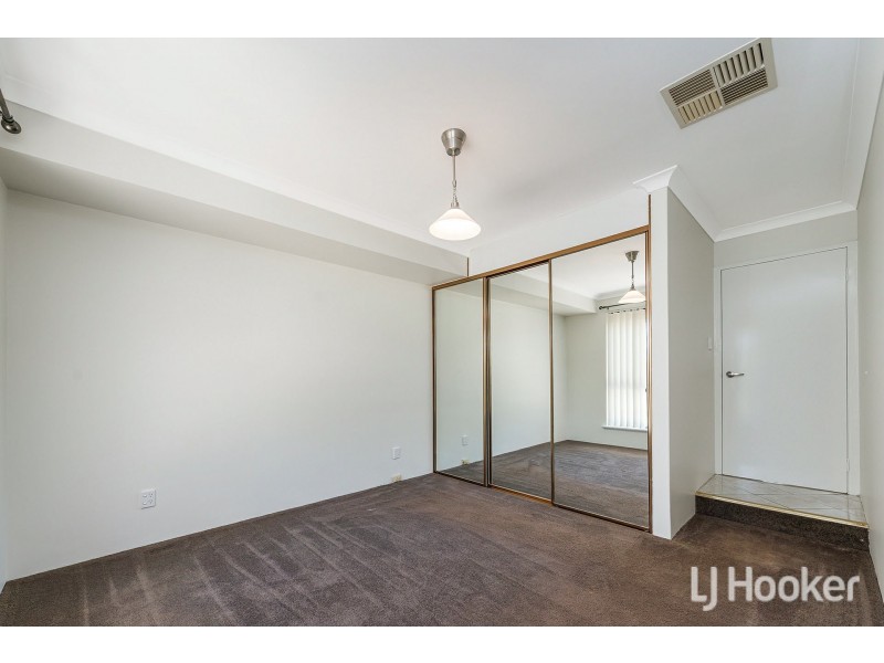 4 Dollis Way, Camillo WA 6111