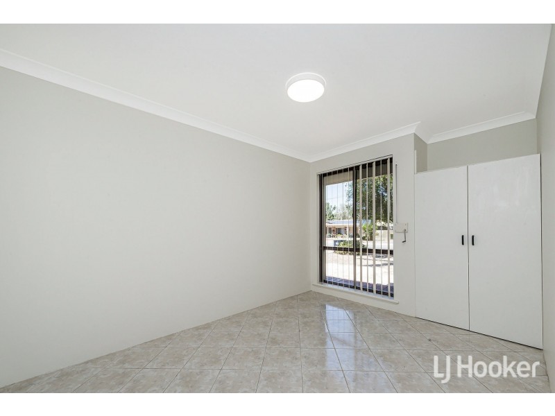 4 Dollis Way, Camillo WA 6111