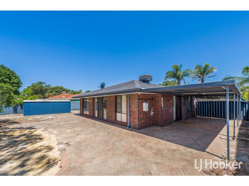 4 Dollis Way, Camillo WA 6111