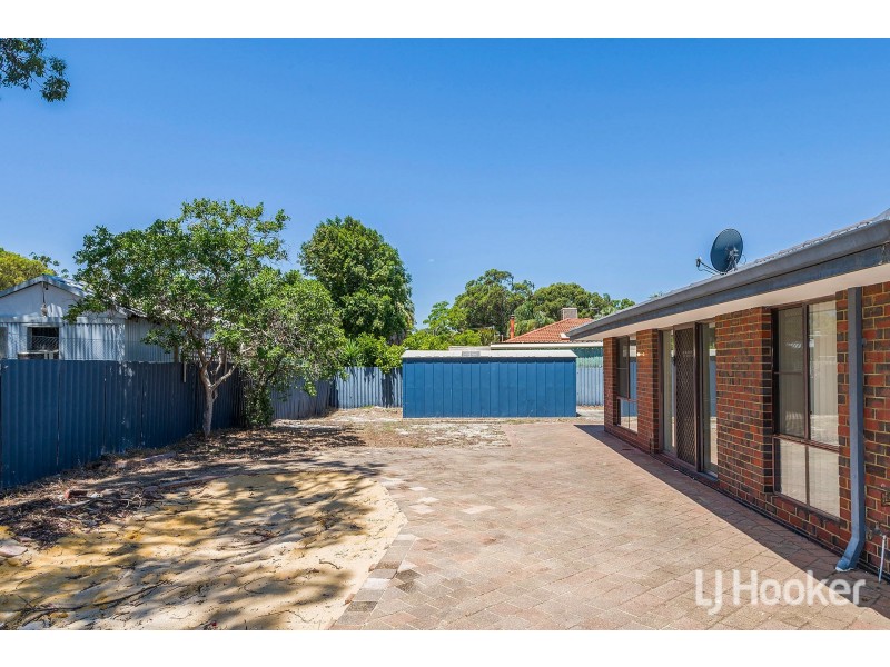 4 Dollis Way, Camillo WA 6111