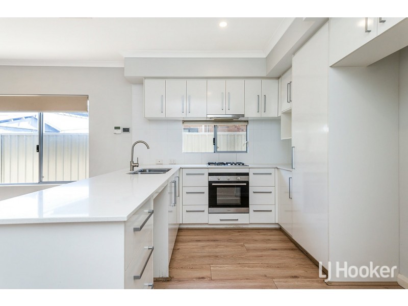 2C Berehaven Avenue, Thornlie WA 6108