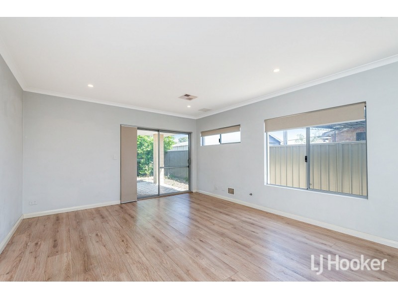 2C Berehaven Avenue, Thornlie WA 6108