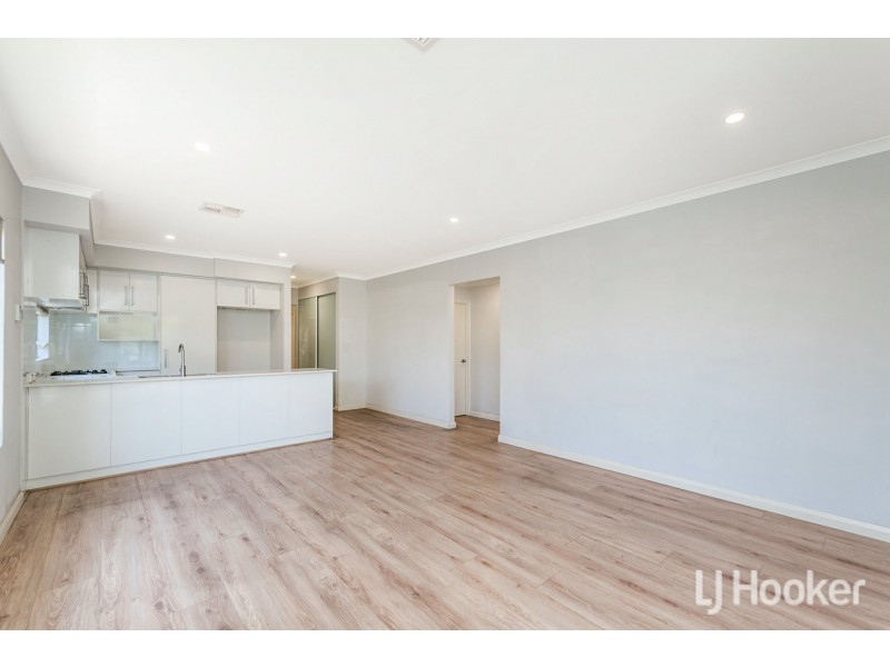 2C Berehaven Avenue, Thornlie WA 6108