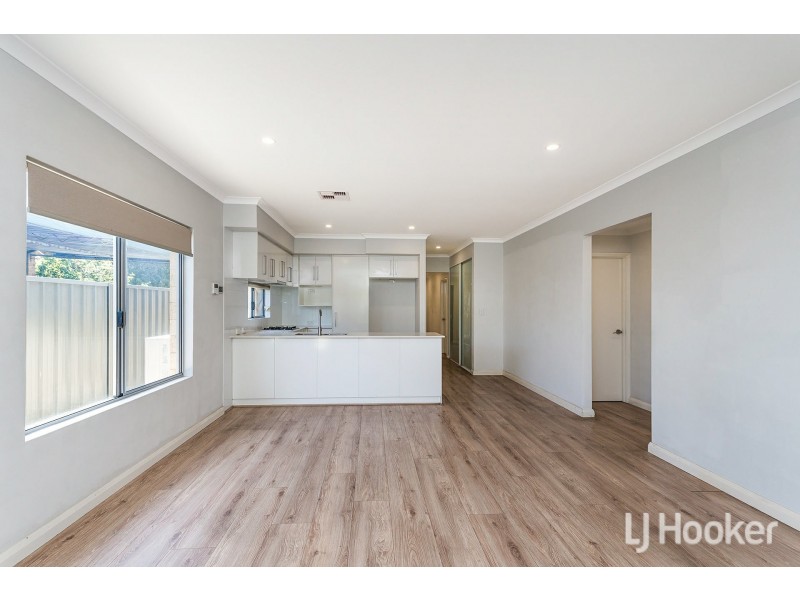 2C Berehaven Avenue, Thornlie WA 6108