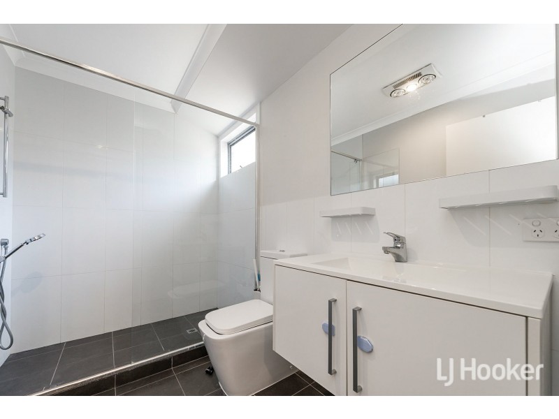 2C Berehaven Avenue, Thornlie WA 6108