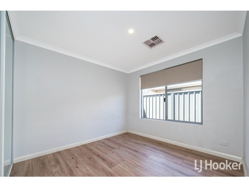 2C Berehaven Avenue, Thornlie WA 6108
