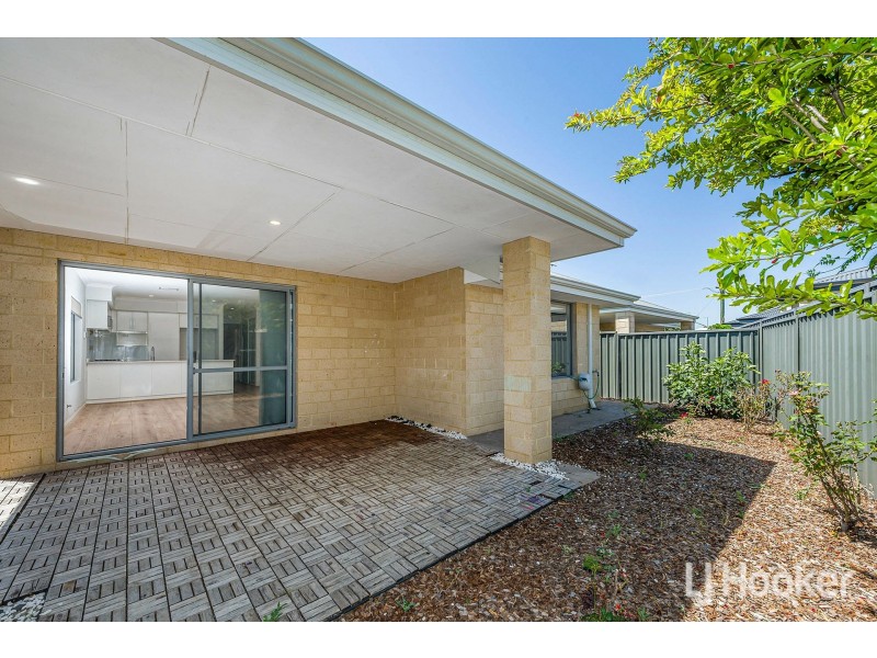 2C Berehaven Avenue, Thornlie WA 6108