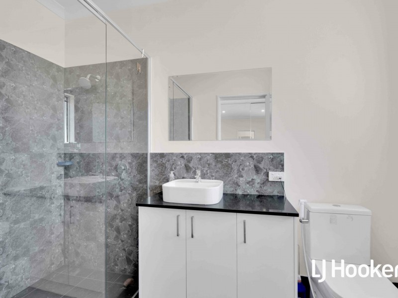 21A Lennox Road, Thornlie WA 6108