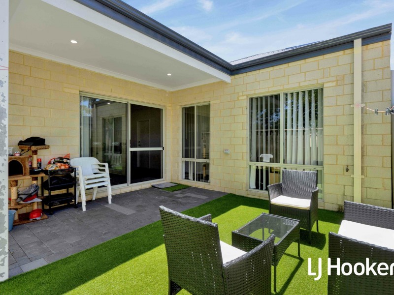 21A Lennox Road, Thornlie WA 6108