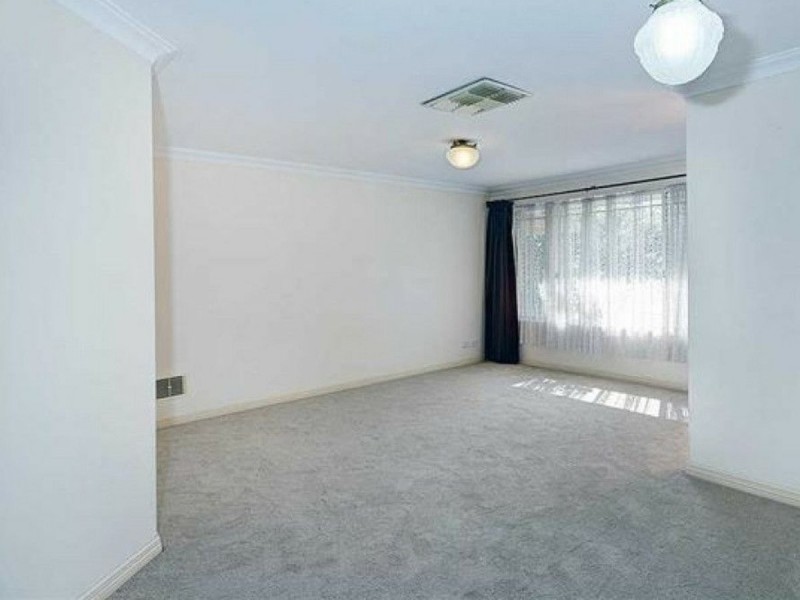 12 Ambergate Close, Canning Vale WA 6155