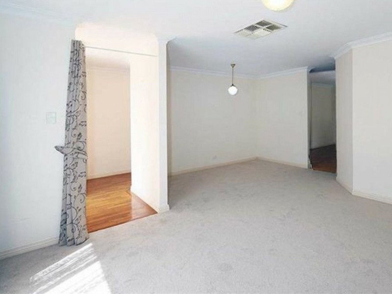 12 Ambergate Close, Canning Vale WA 6155