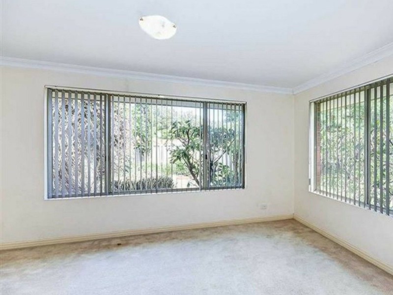 12 Ambergate Close, Canning Vale WA 6155