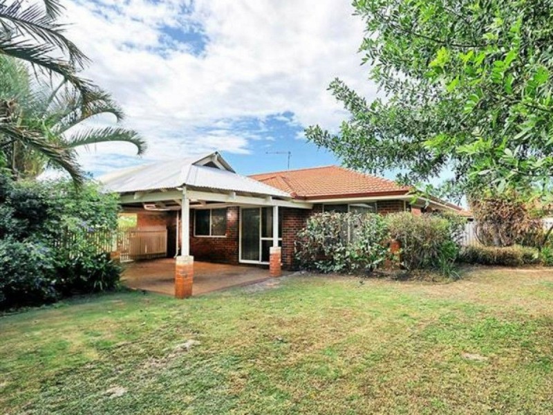 12 Ambergate Close, Canning Vale WA 6155