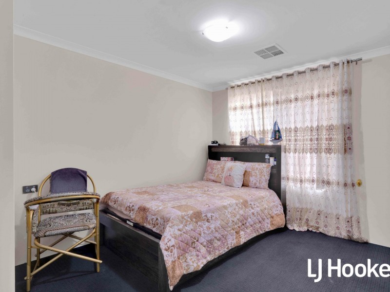 2 Hebrides Drive, Seville Grove WA 6112