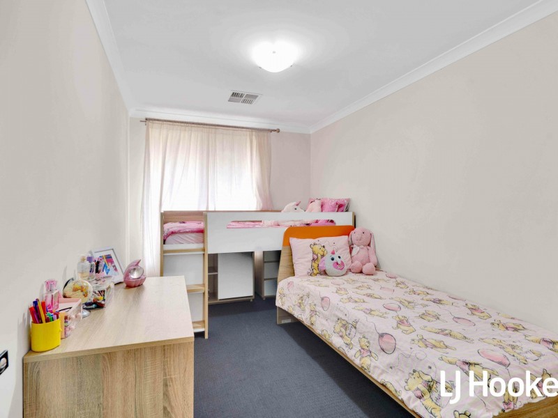 2 Hebrides Drive, Seville Grove WA 6112