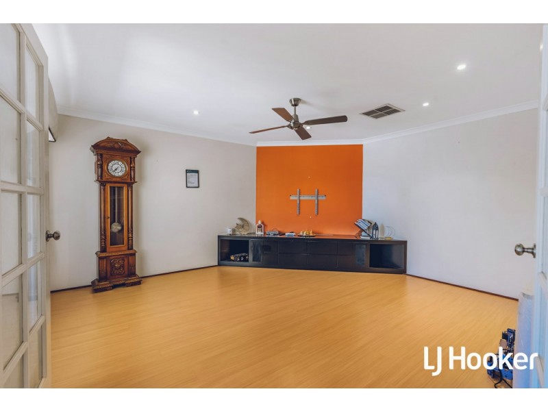 26 Burbank Street, Canning Vale WA 6155