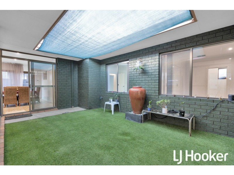 77 Thornlie Avenue, Thornlie WA 6108