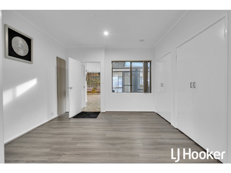 77 Thornlie Avenue, Thornlie WA 6108