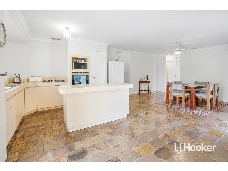 27 Nyandi Court, Thornlie WA 6108