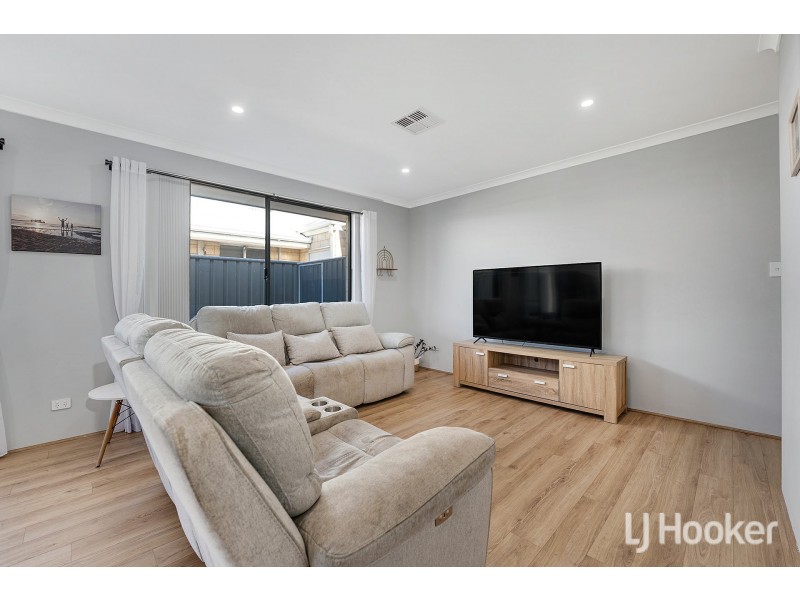 12 Paignton Avenue, Wellard WA 6170