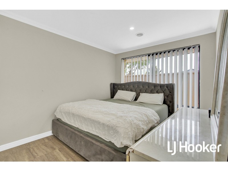 31 Sandmartin Drive, Southern River WA 6110