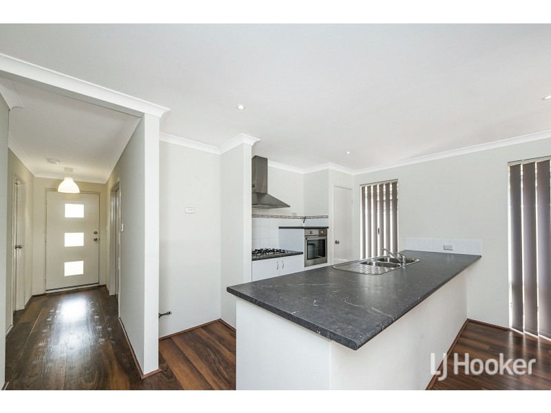 31 Rosinski Circle, Tapping WA 6065