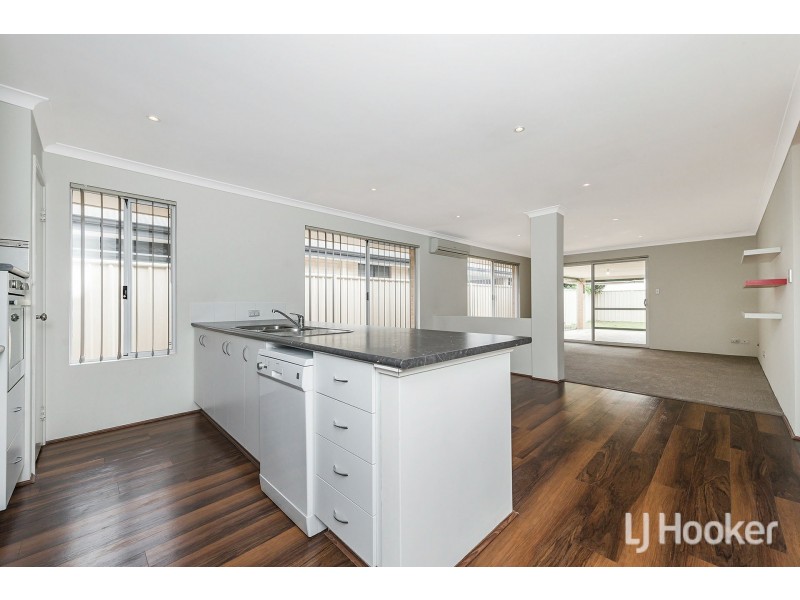 31 Rosinski Circle, Tapping WA 6065