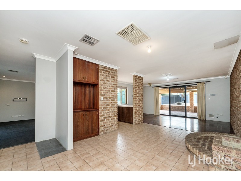 8 Newbold Court, Gosnells WA 6110
