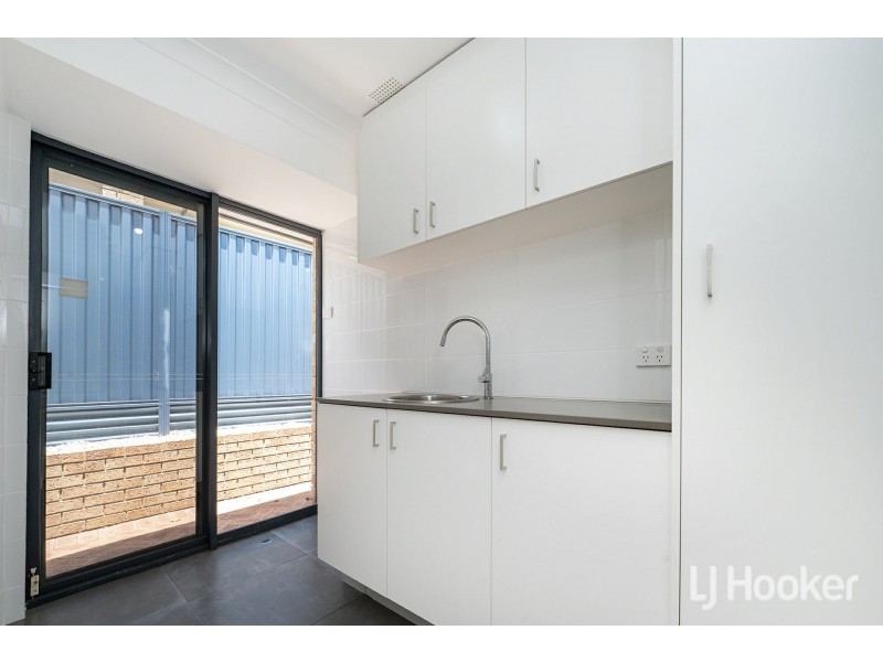 8 Newbold Court, Gosnells WA 6110