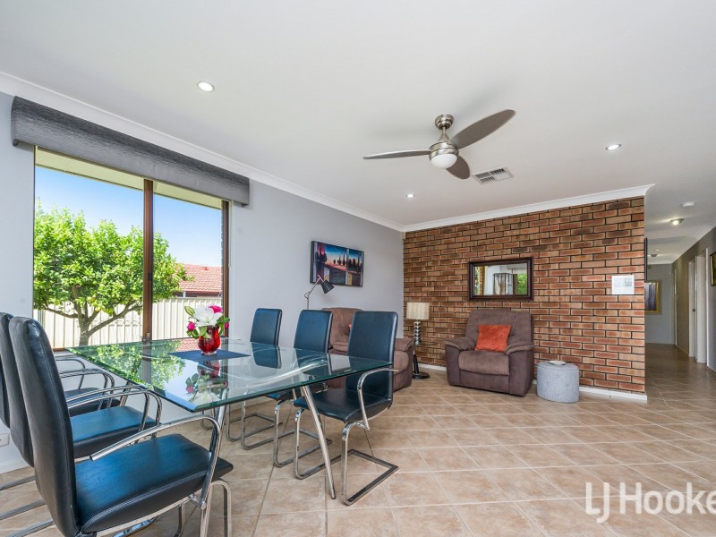 29 Grenadier Drive, Thornlie WA 6108
