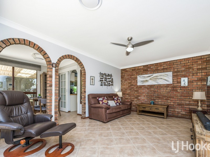 29 Grenadier Drive, Thornlie WA 6108