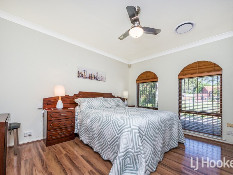 29 Grenadier Drive, Thornlie WA 6108