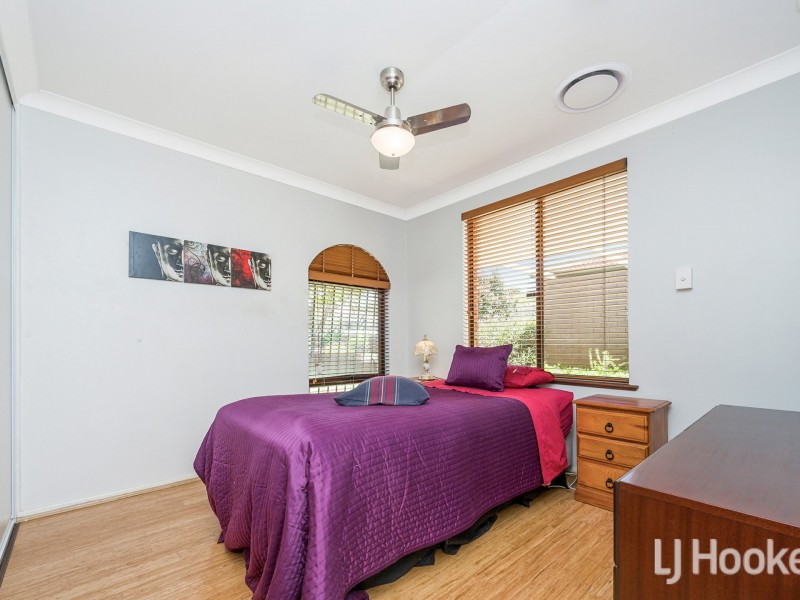 29 Grenadier Drive, Thornlie WA 6108