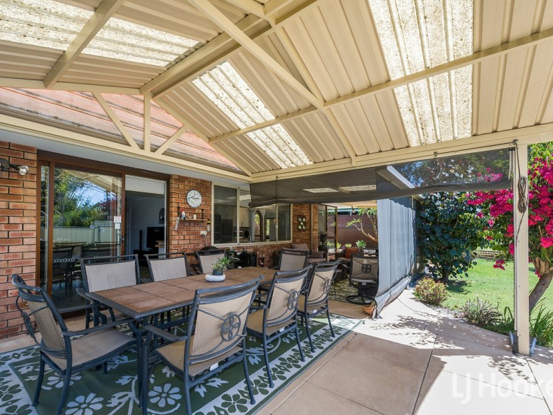 29 Grenadier Drive, Thornlie WA 6108